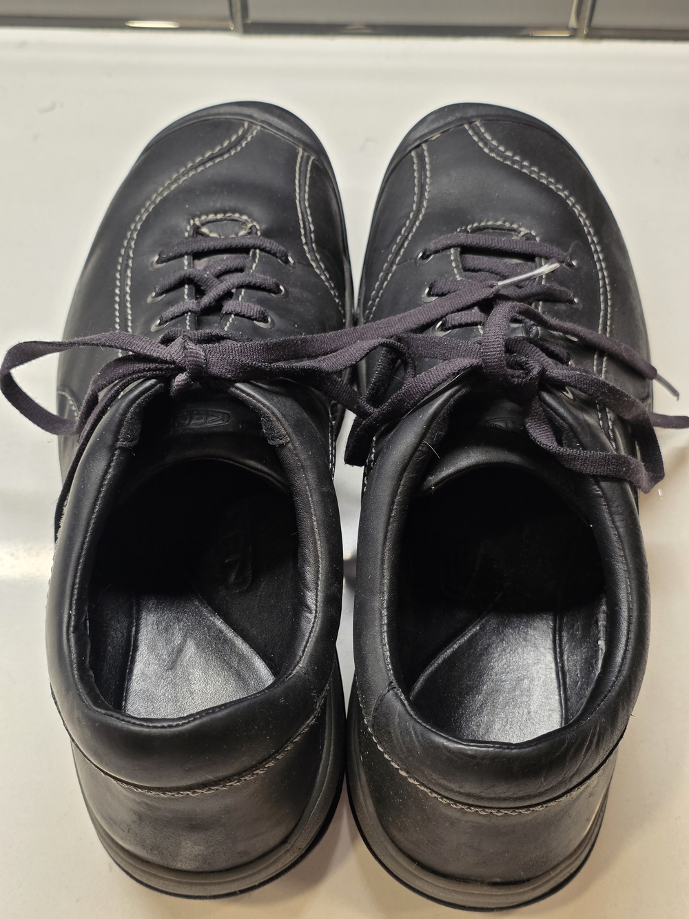 KEEN Presidio Il women's low-profile oxford lace-up walking shoe- Size 10.5 - Picture 6 of 8